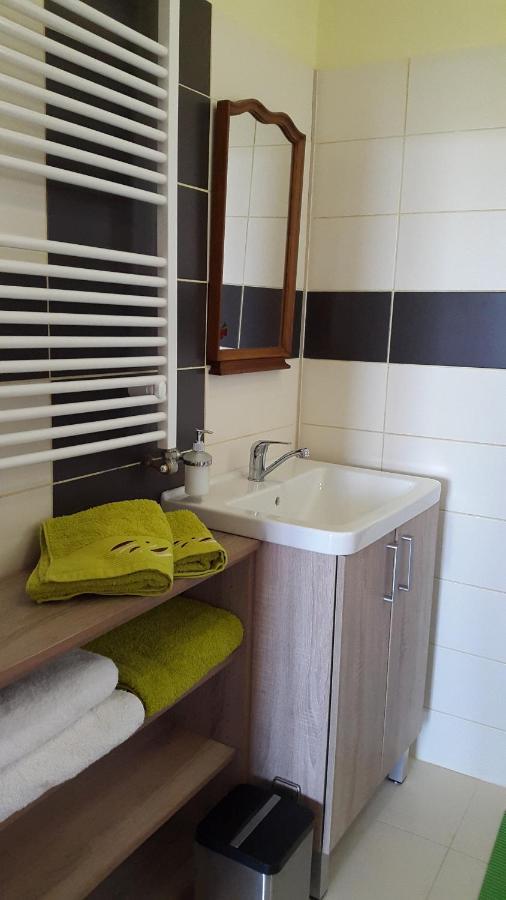 Apartman Ella - Tabor -Cz - U Stadionu Miru 1735 Exterior photo