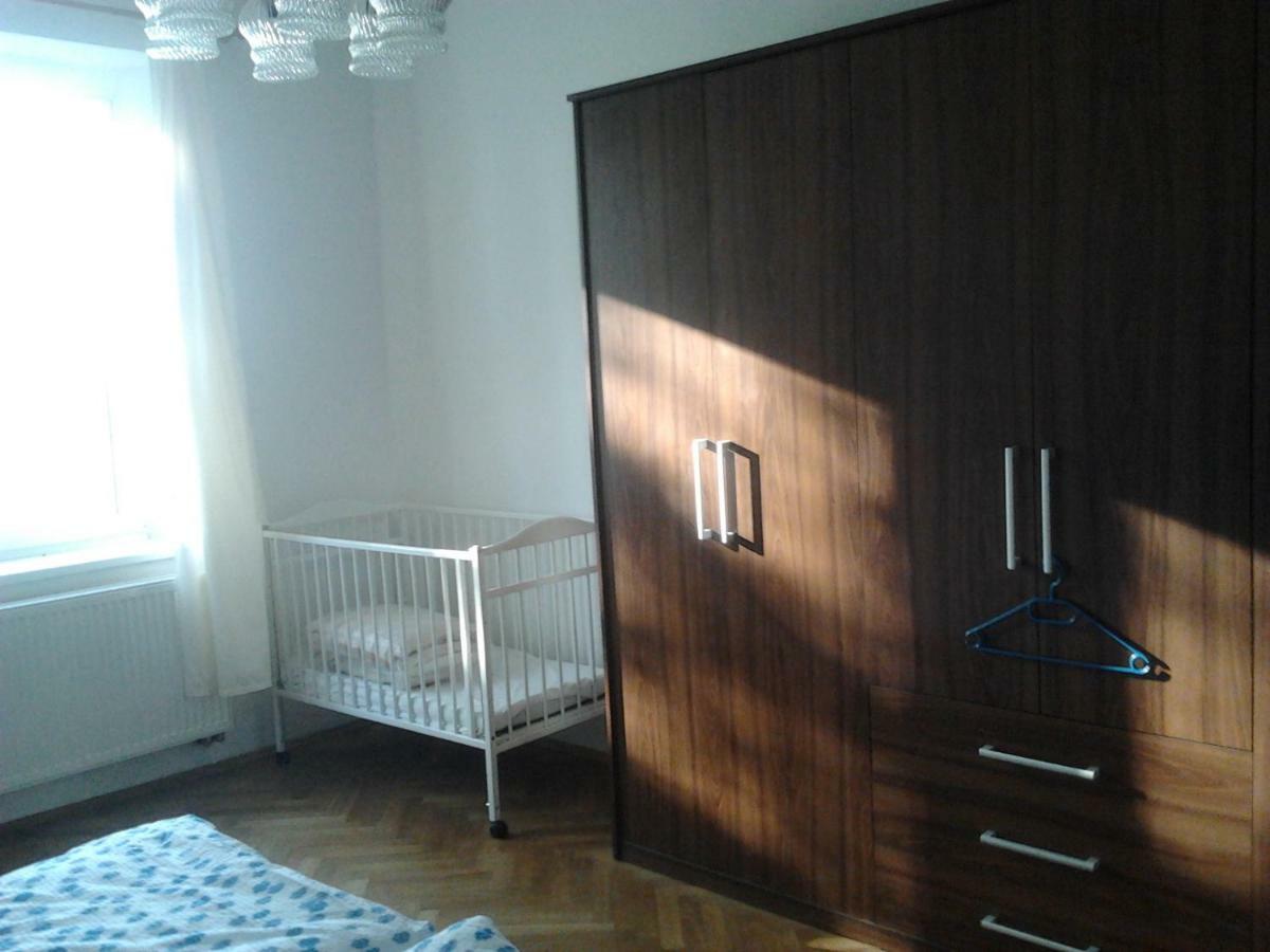 Apartman Ella - Tabor -Cz - U Stadionu Miru 1735 Exterior photo